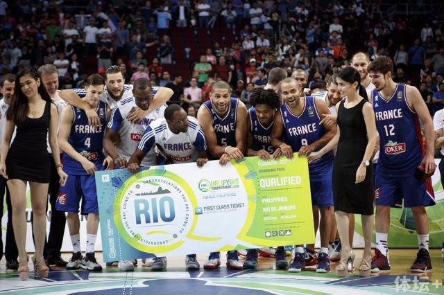 上海队碾压深圳队，戈贝尔统治全场