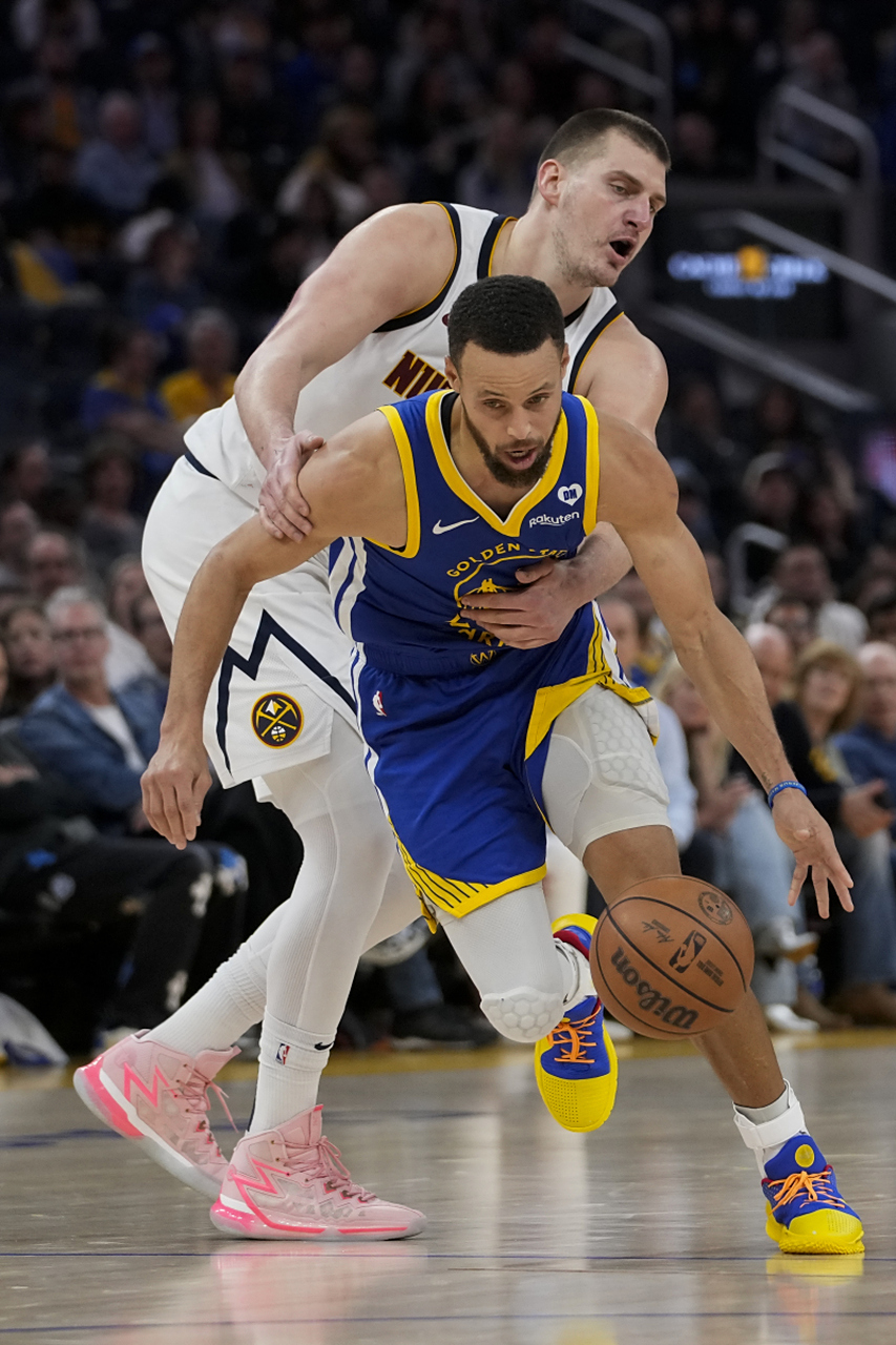 掘金轻取火箭，约基奇带队取胜