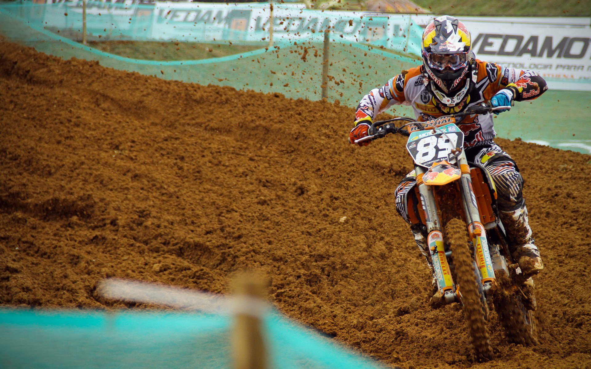 黑马美学！比利时绝杀加纳书写热血剧本，赖斯在F1街道赛上演接管艺术