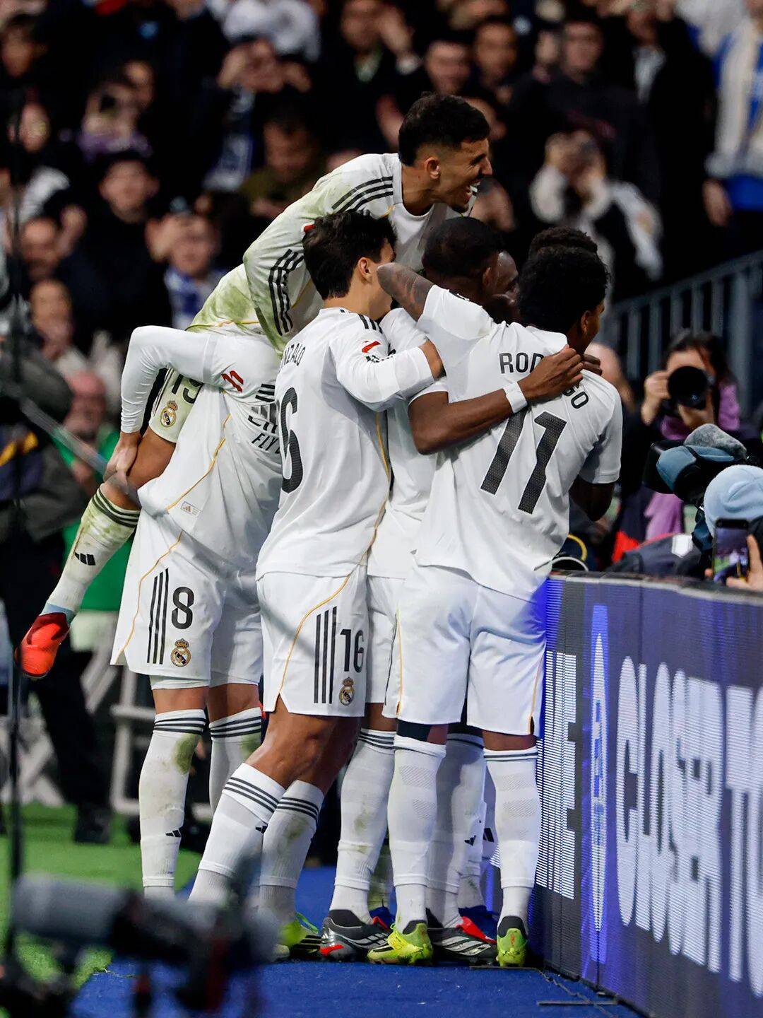 美国轻取AC米兰，姆巴佩点燃赛场